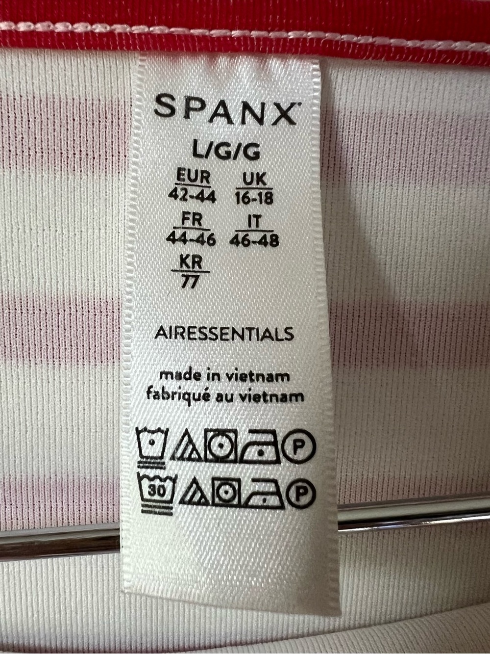 Spanx AirEssentials Boatneck Top Red White Stripes Long Sleeves Nautical Size L - Picture 8 of 9